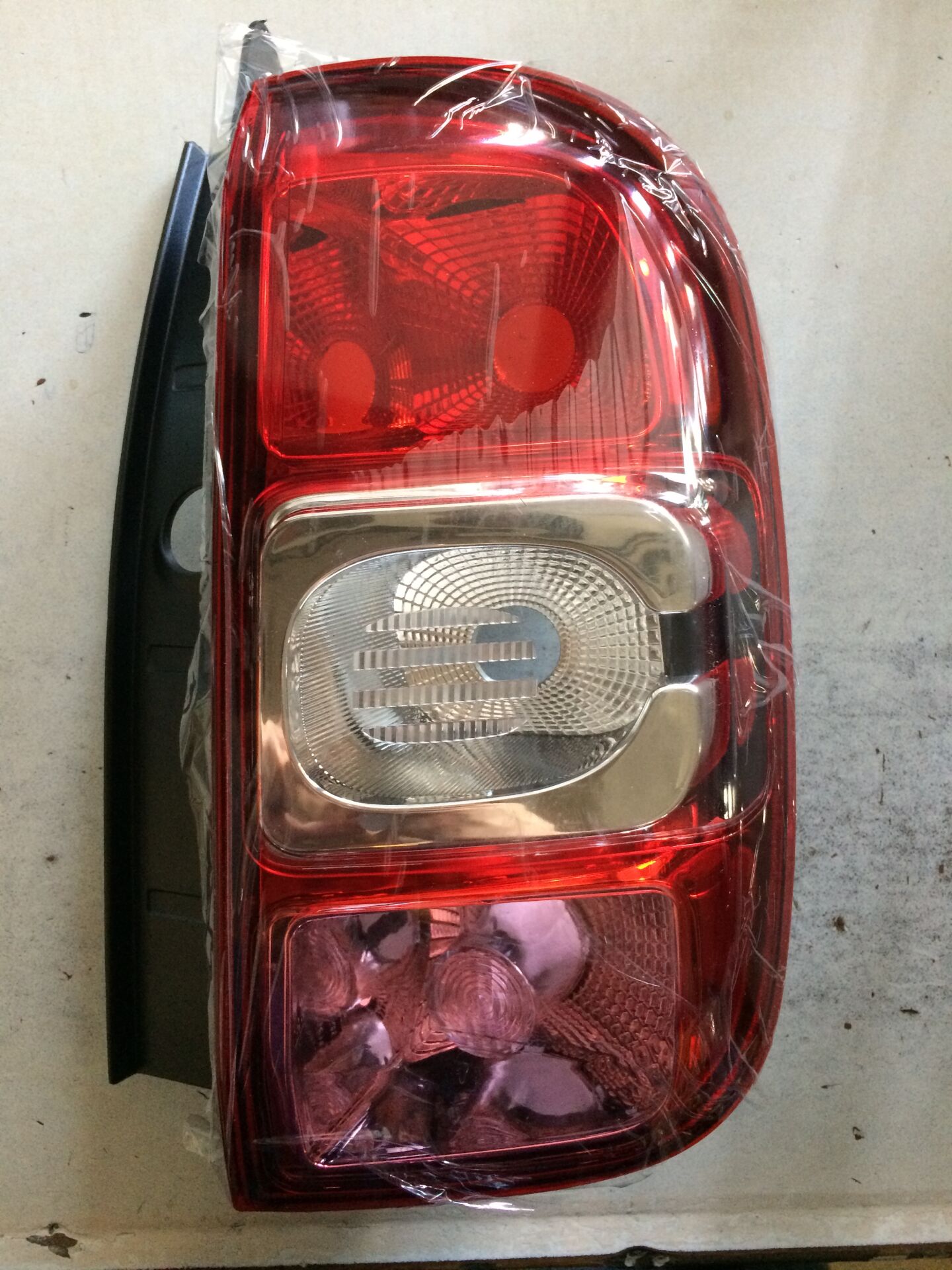 511226 DACIA DUSTER STOP LAMBA SAĞ 2013-2017