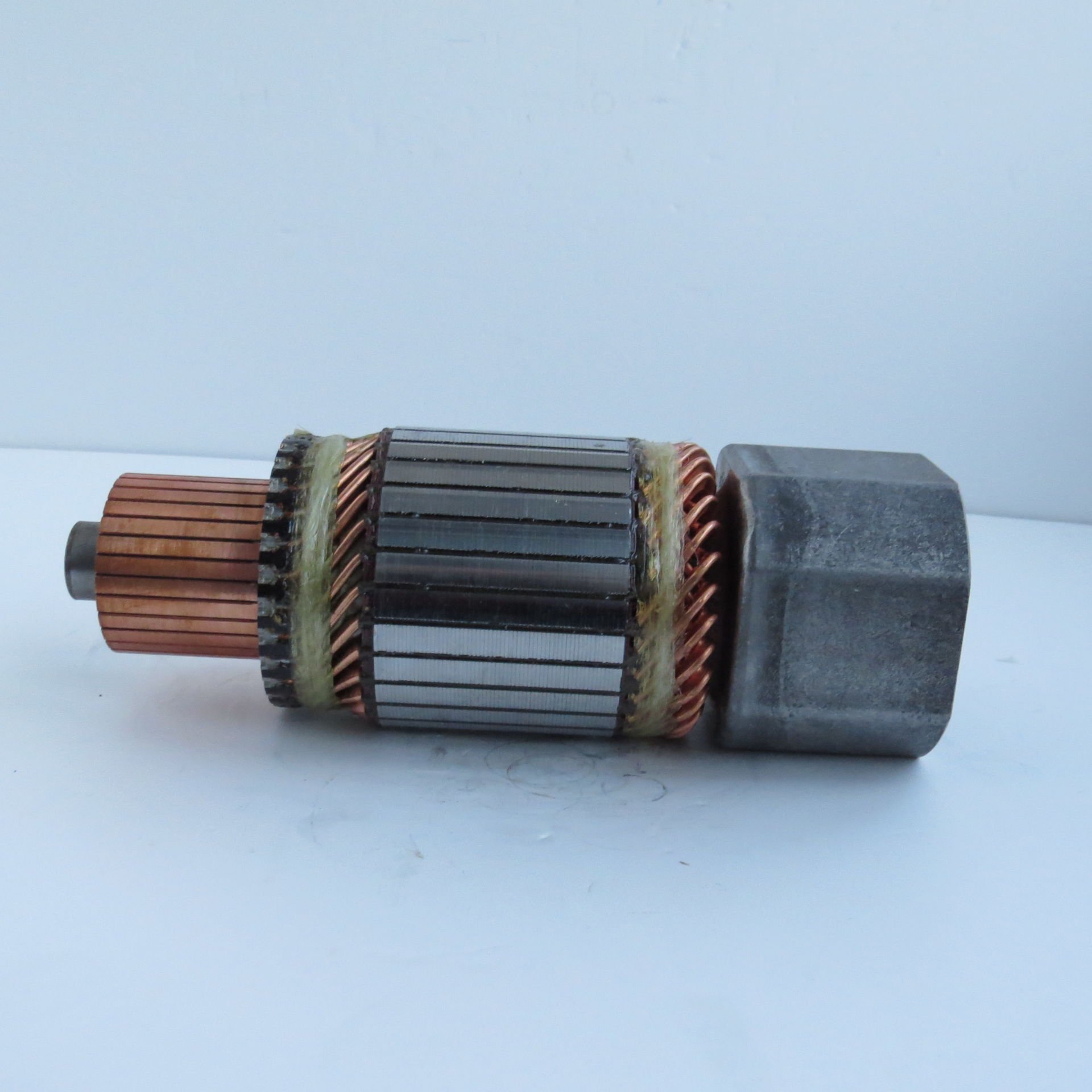 16909026  MARŞ KOLLEKTÖRÜ ALFKB LETRİKA MAHLE