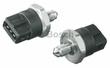 Basınç SensörüBMW; ROLLS-ROYCE 760 Li 200212 - 200810; 760 i 200212 - 200810; Phantom 6.8 200303 - ; Phantom 6.8 Drophead 200706 - ; Phantom 6.8 Coupe 200809 -  BMW 13537500221