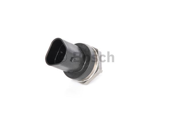 Yüksek Basınç SensörüLAND ROVER GROUP Range Rover Evoque 2.0 Si4 AWD 09.2011 - ; Discovery Sport Si4 09.2014 - ; Range Rover Evoque 2.0 Si4 Autobiography Dynamic 09.2014 -  LRG LR065516; LRG LR0496